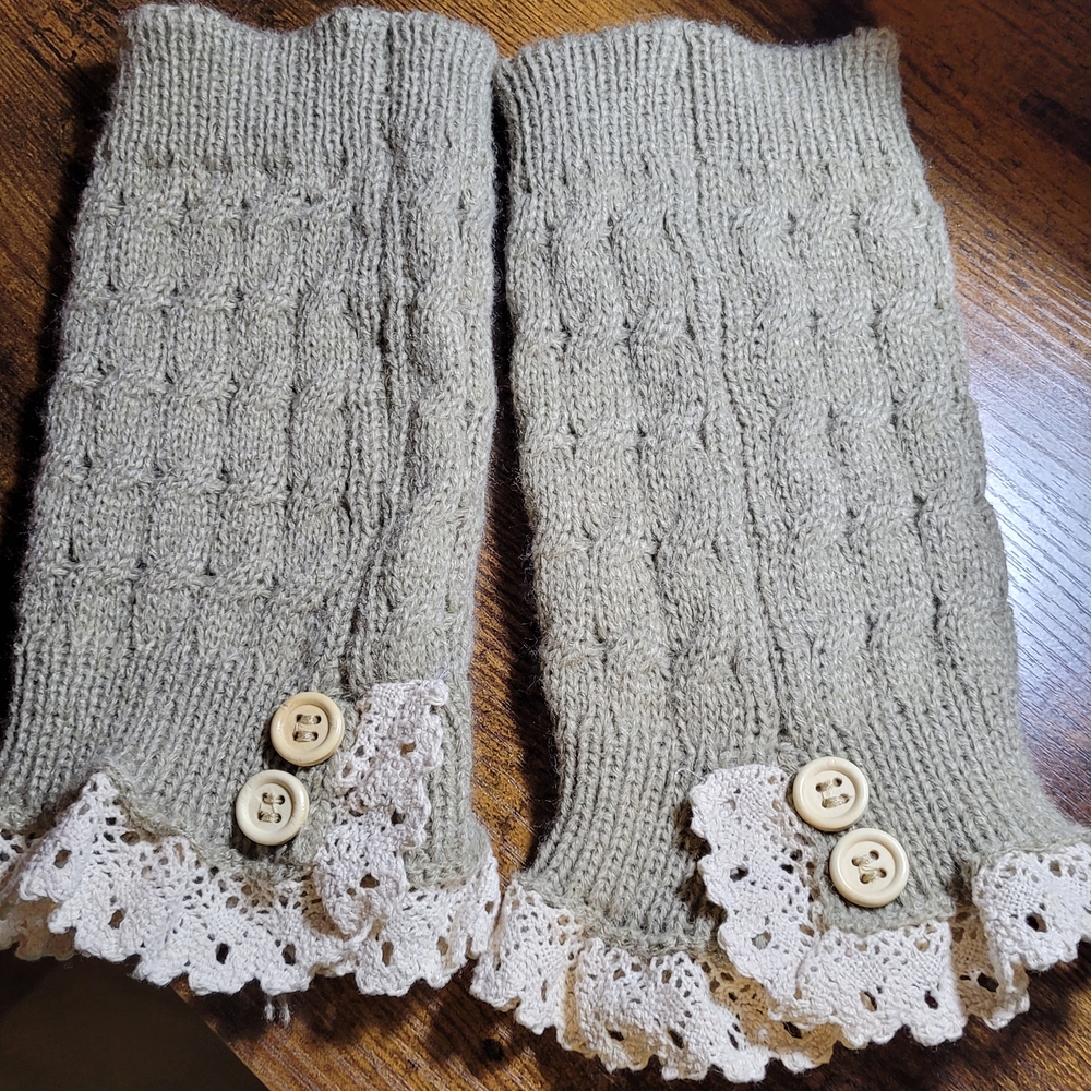Chic Knit Insert with Lace Trim Can Be Inserted Into Boot